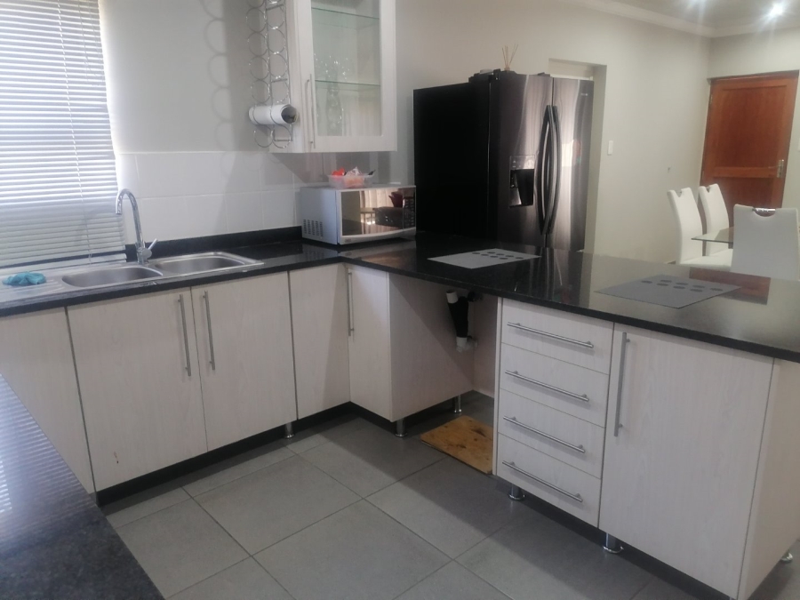 3 Bedroom Property for Sale in Heidedal Free State
